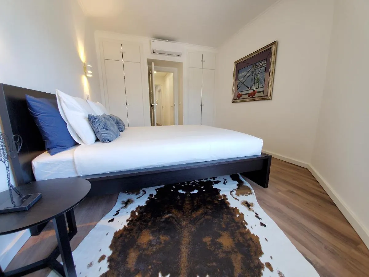 Lisbon Twin Towers Apartment